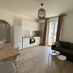 Magnifique T2 Neuf 40m2 Avec Balcon Au Trottel 4 Couchages Wifi Clim Parking A Pieds 100m Апартаменты Аяччо