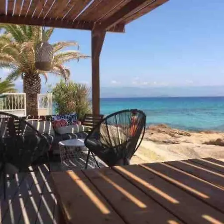 Magnifique T2 Neuf 40m2 Avec Balcon Au Trottel 4 Couchages Wifi Clim Parking A Pieds 100m Ajaccio (Corsica)
