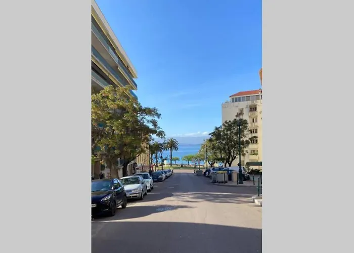 Trottel Balcony Apartment: Retreat With Wi-fi And Parking