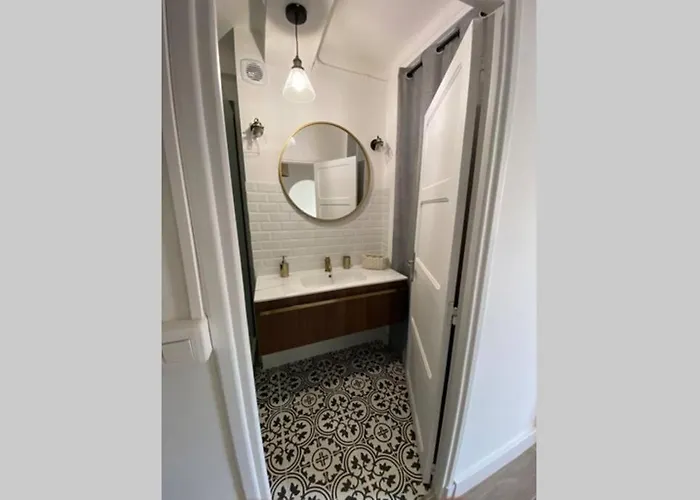 Trottel Balcony Apartment: Retreat With Wi-fi And Parking Apartment Ajaccio (Corsica)